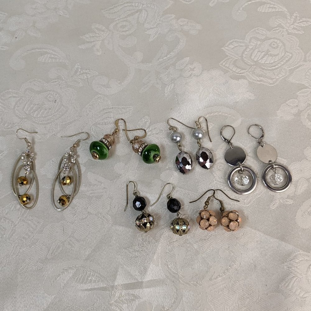Lot of 6 Pairs of Earrings, Costume Jewelry Drop Dangle Chandelier